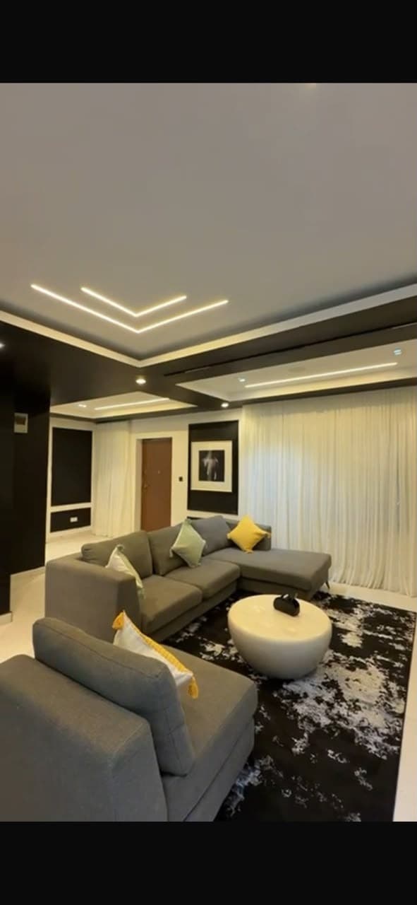 Luxurious 1-Bedroom Apartment Modern Comfort & Elevated Living