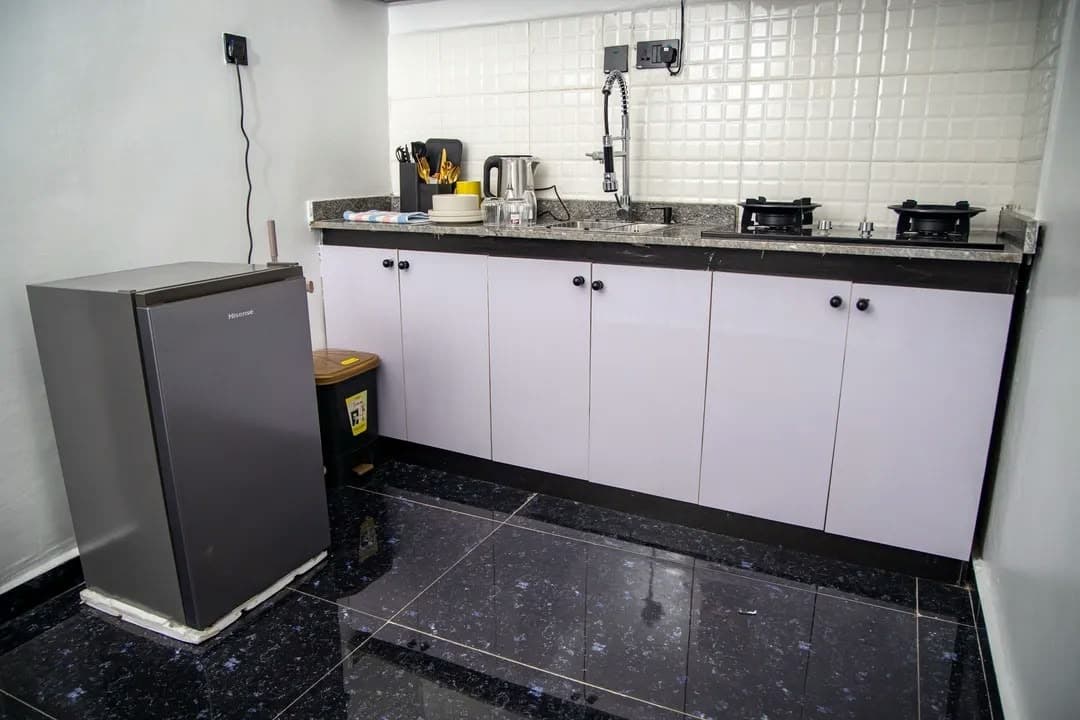 Modern Studio Apartment in Ibadan - Image 4