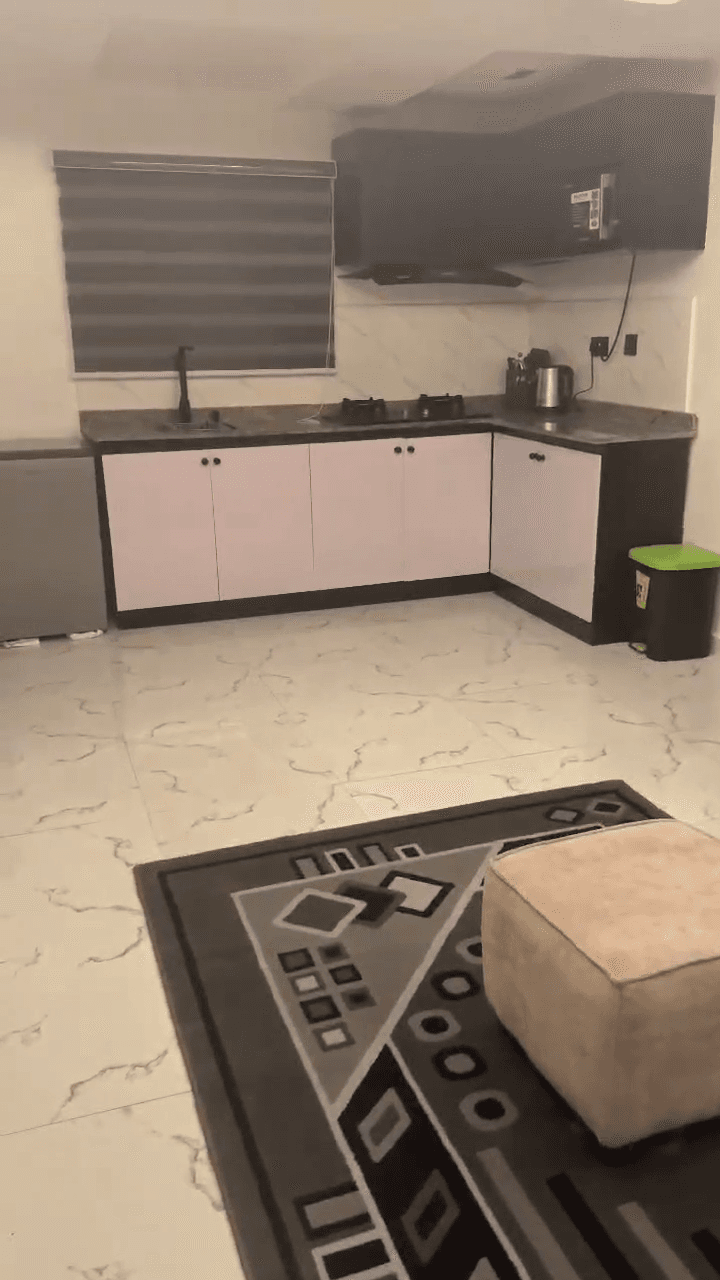Cozy 1-Bedroom Apartment in Ibadan - Image 2