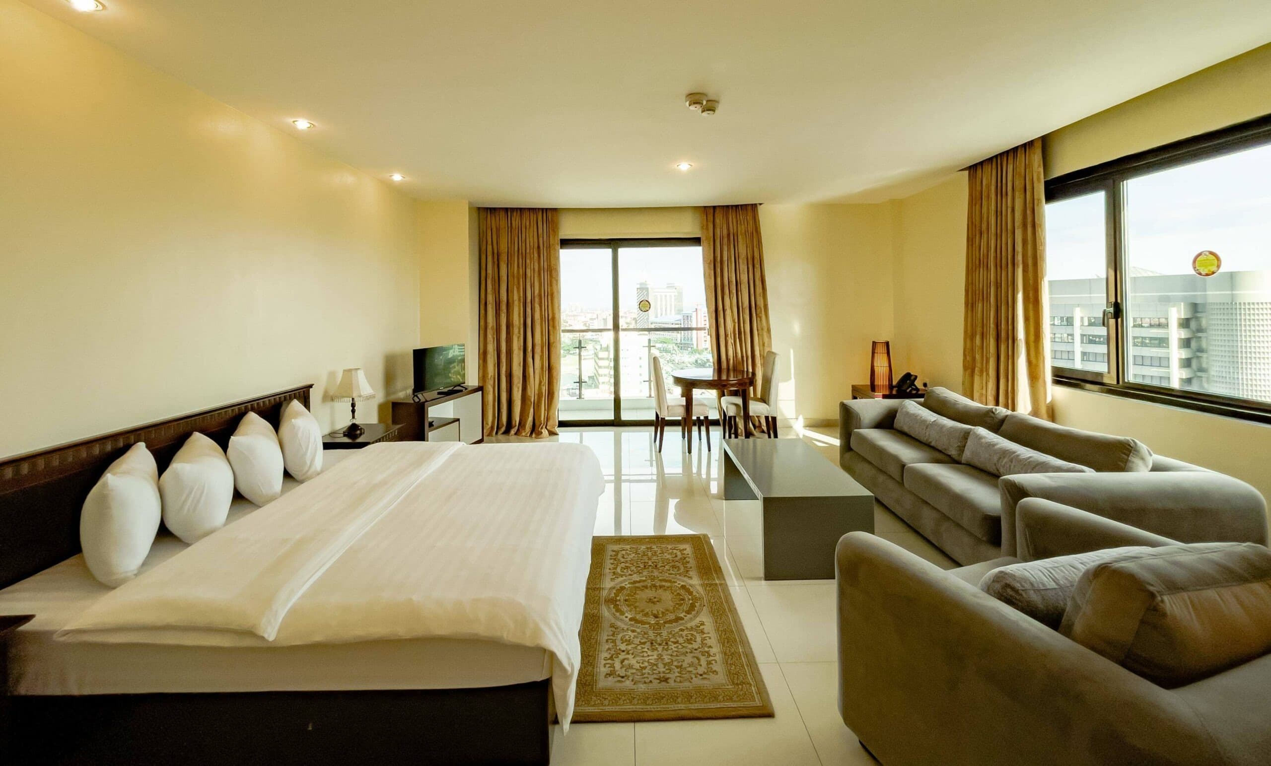 Sapphire Suites - Image 3