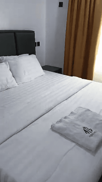 Spacious 1-Bedroom Apartment in Ibadan - Image 5