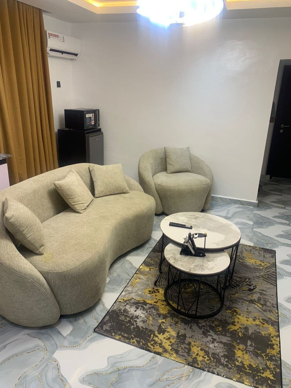 Spacious 1-Bedroom Apartment in Ibadan - Image 2