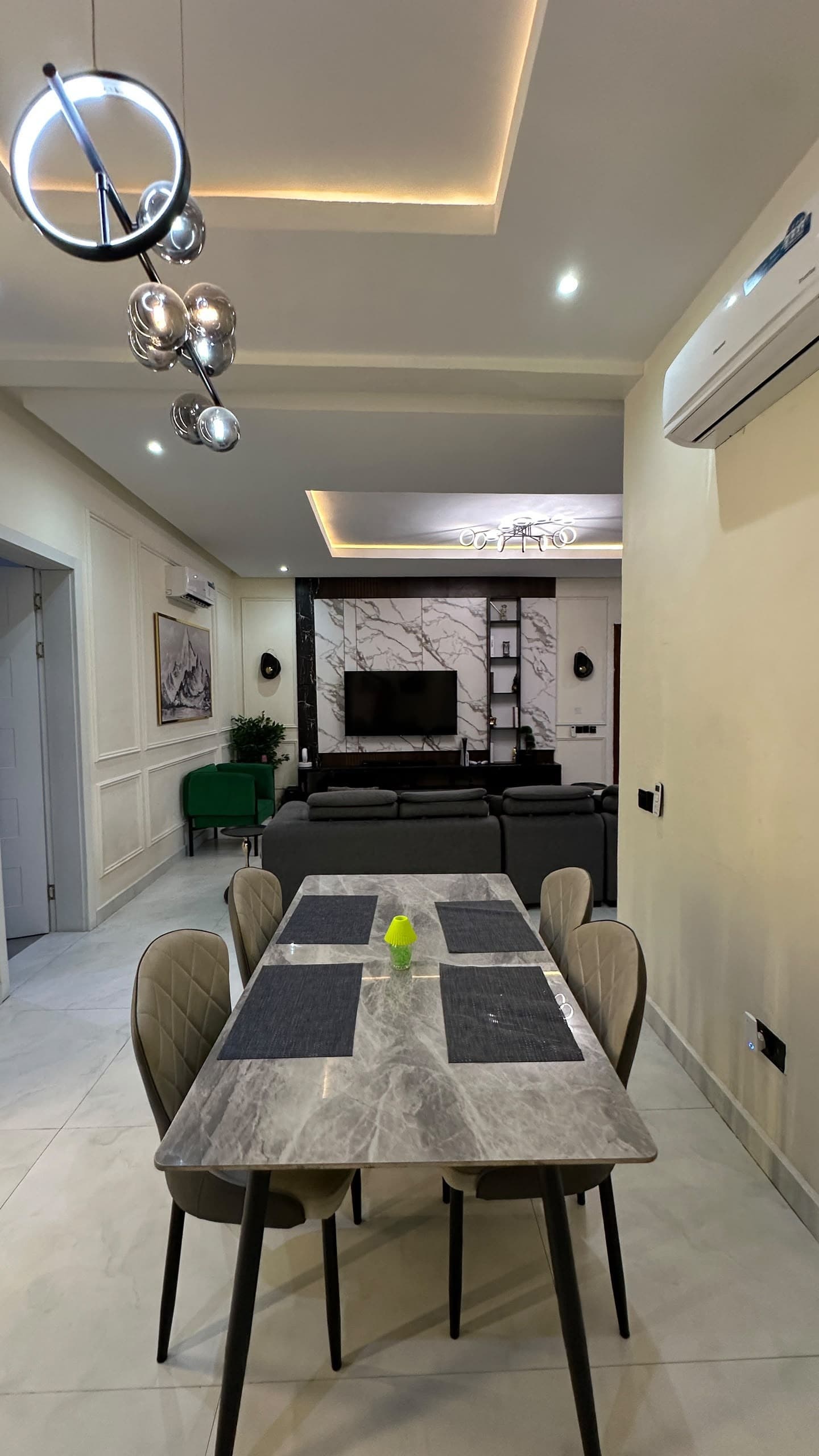Delano - Luxury 3-Bedroom City Apartment - Image 4