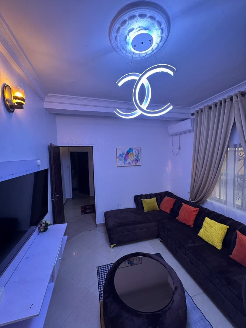 Elegant 1-Bedroom Getaway in Sangotedo - Unit 1 - Image 3