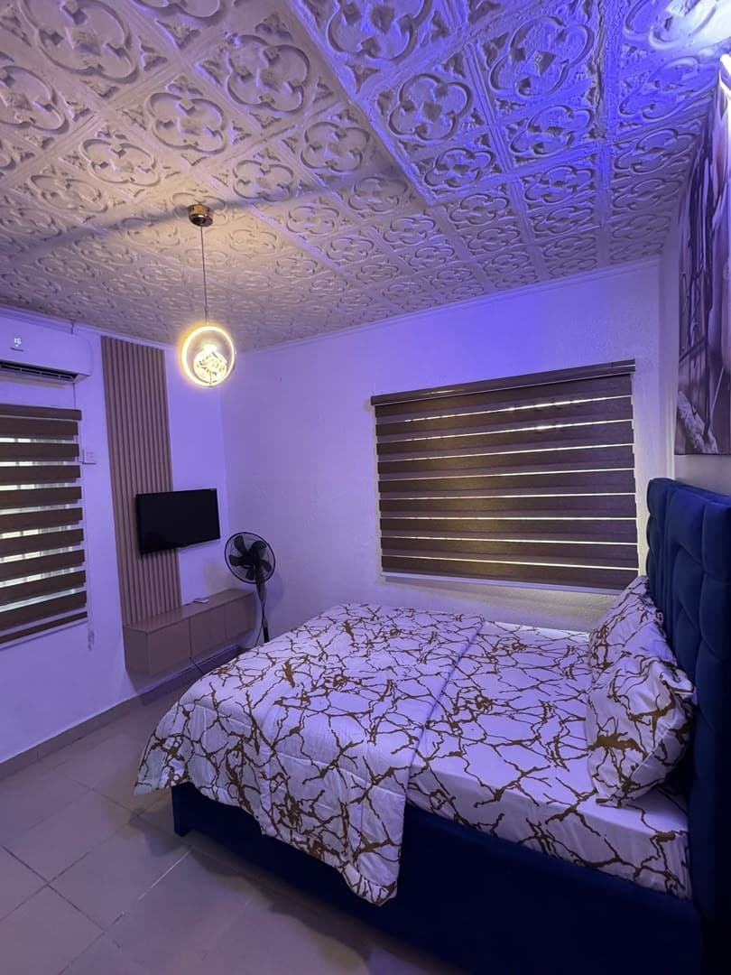 Elegant 1-Bedroom Getaway in Sangotedo - Unit 2 - Image 5