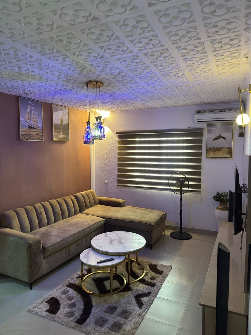 Elegant 1-Bedroom Getaway in Sangotedo - Unit 2 - Image 3