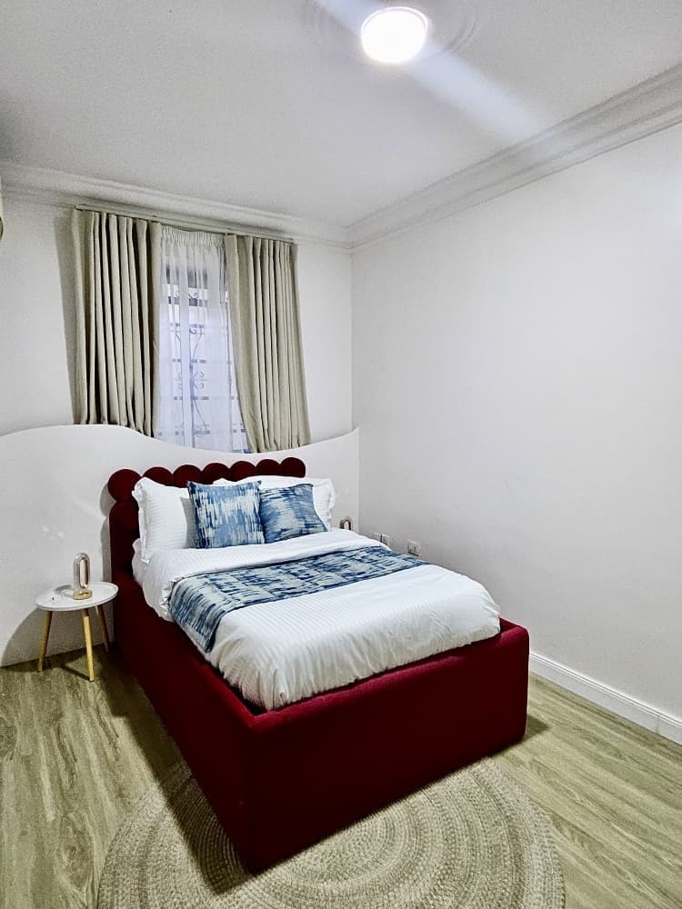 Elegant 2-Bedroom Apartment at Simcha Residence, Alara - Image 5