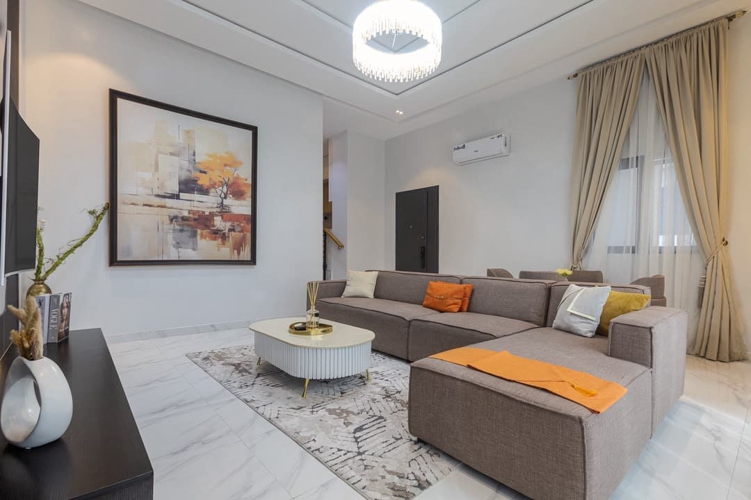 Bravo Luxury 2-Bedroom Apartment in Ikeja - Image 2