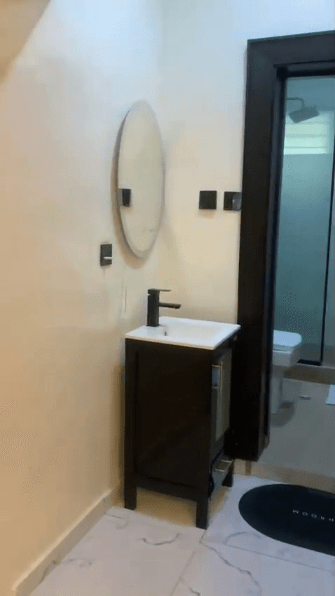 Stylish 1-Bedroom Apartment in Ibadan | Comfort & Convenience - Image 3