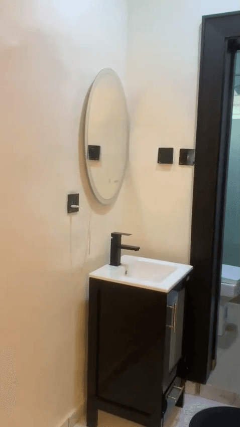 Stylish 1-Bedroom Apartment in Ibadan | Comfort & Convenience - Image 4