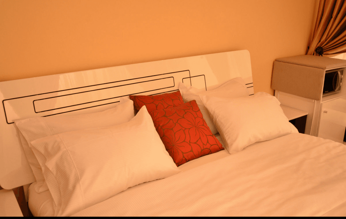 Studio | Modern Short-Stay Apartment in Ikeja - Image 3