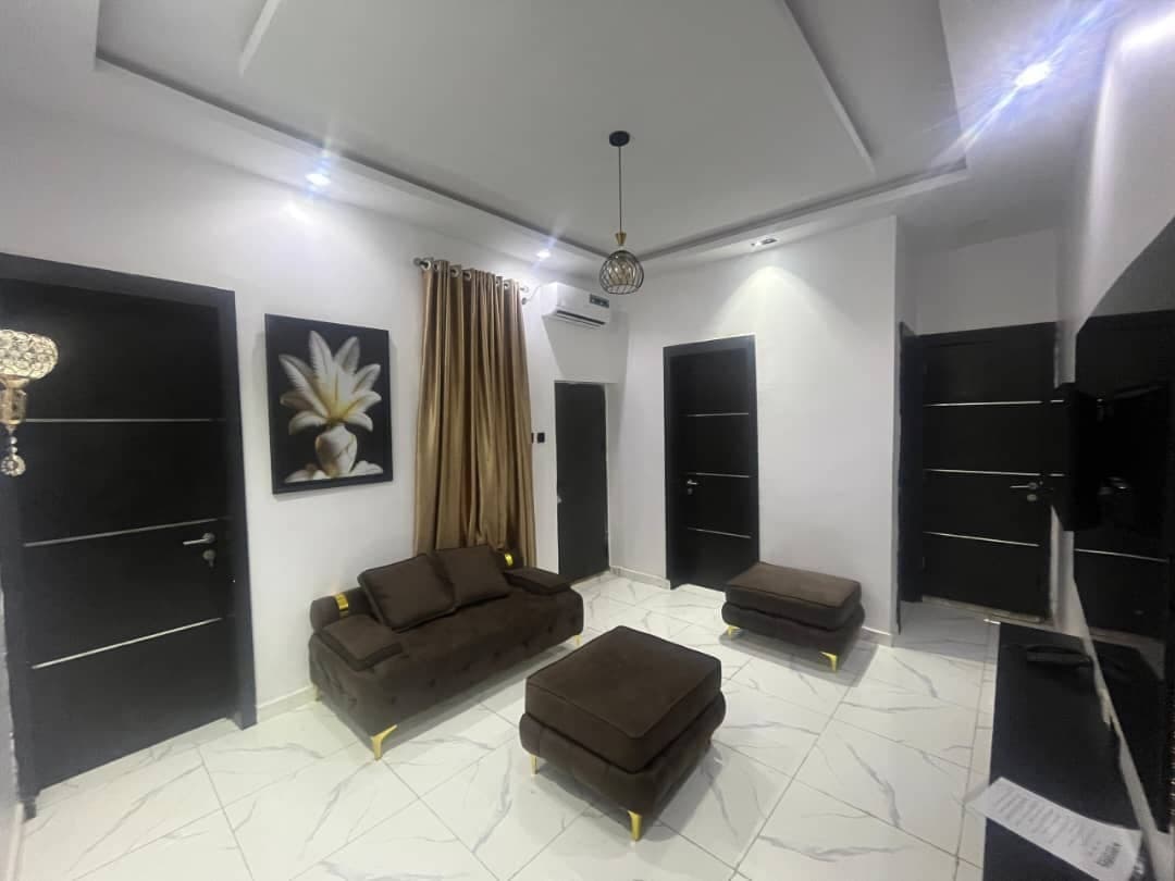 Spacious 2-Bedroom Apartment in Ibadan | Comfort, Style & Convenience - Image 2