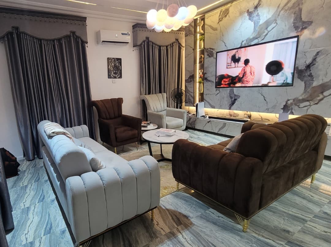 Spacious 3-Bedroom Apartment in Ibadan | Comfort, Space & Convenience - Image 2