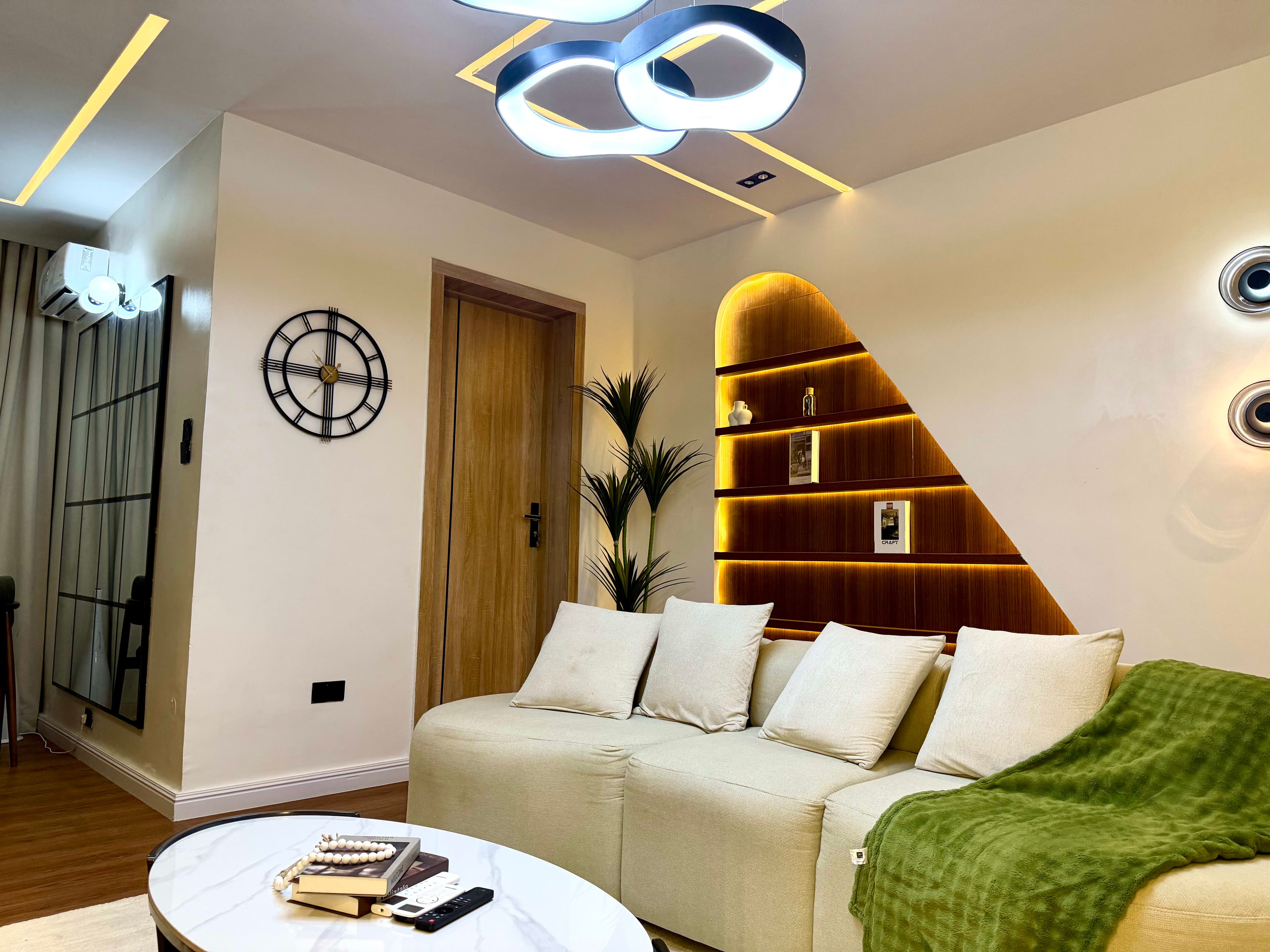 Your Ikate Oasis: Modern Luxury Meets 24/7 Comfort - Image 5