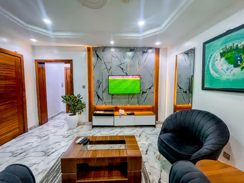 24|7 luxury apartment - Unit 10 - Image 4