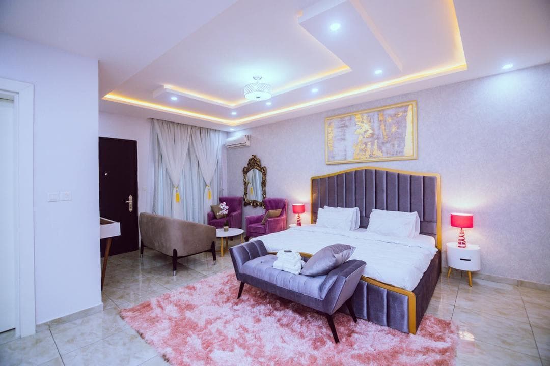 Tiara's Shortlet Apartment Lekki Phase 1 - Image 3