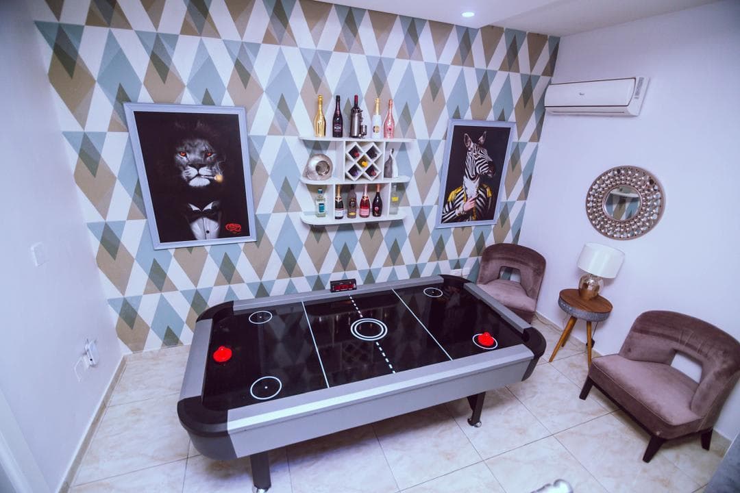Tiara's Shortlet Apartment Lekki Phase 1 - Image 2