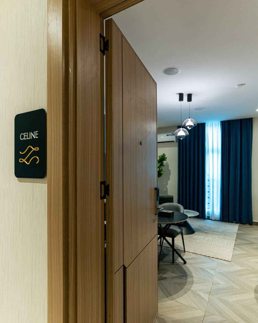 Zee Residence