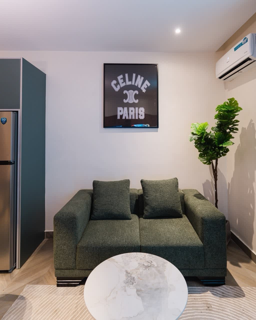 Zee Residence - Unit 1 - Image 3