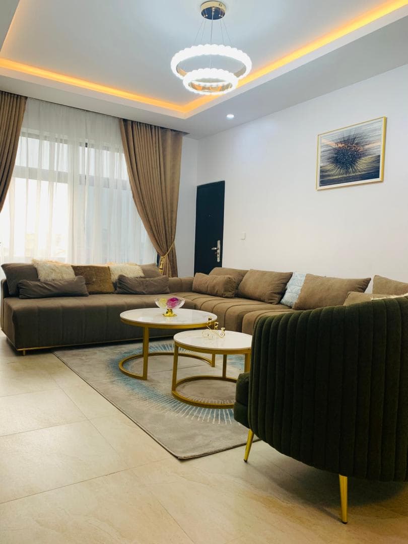 Grecel Luxury 3-Bedroom Apartment at Lekki Phase 1 - Image 3