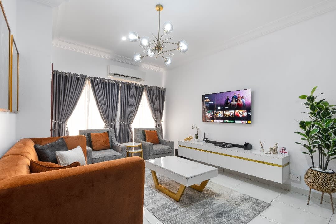 2 Bedroom Luxury Apartments at Admiralty Way