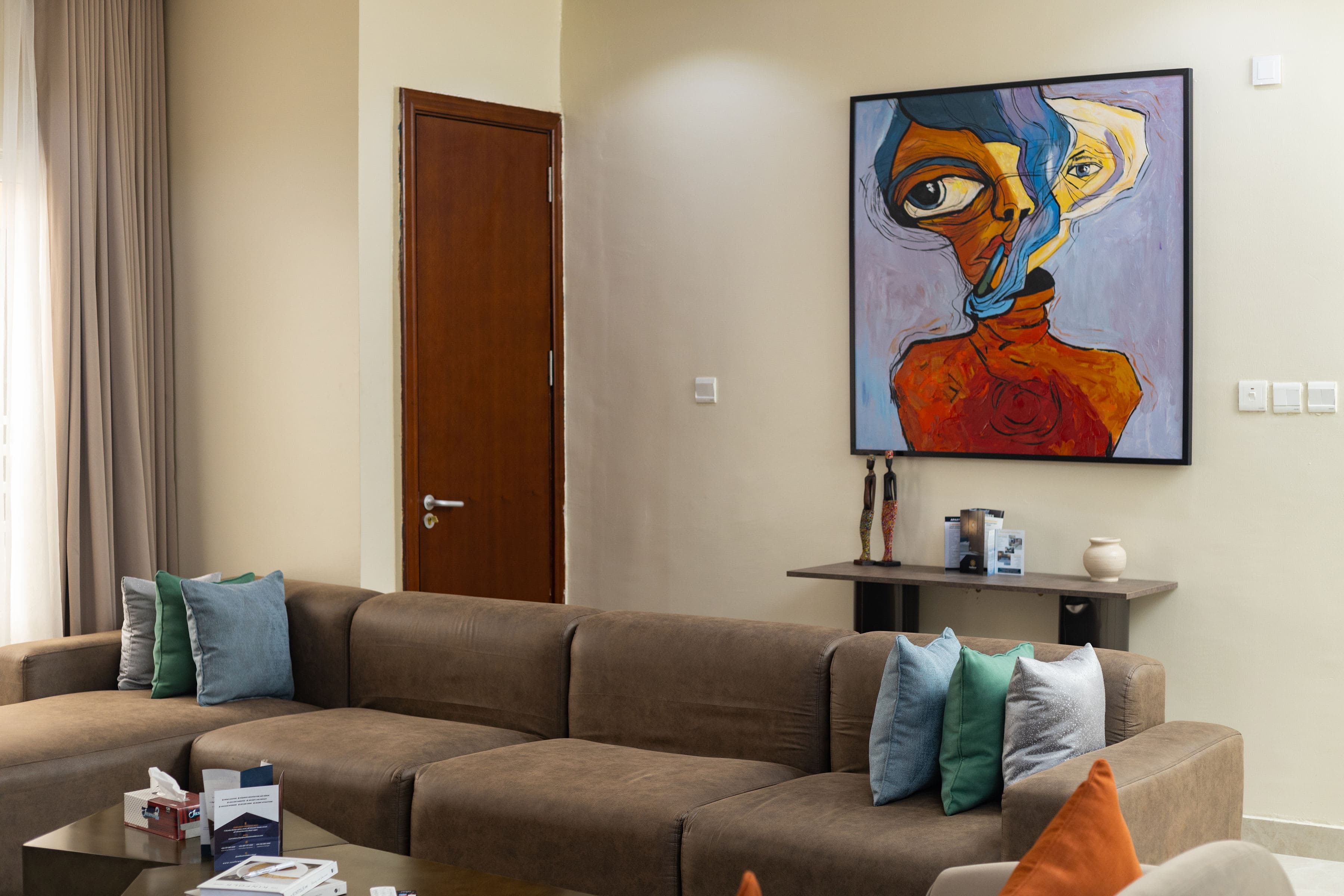 Sunflower Residence - 3 Bedroom Apartment in Ikoyi - Unit 7 - Image 3