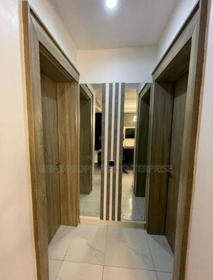 The Urban Luxe 2 Bedroom Service Apartment - Image 4