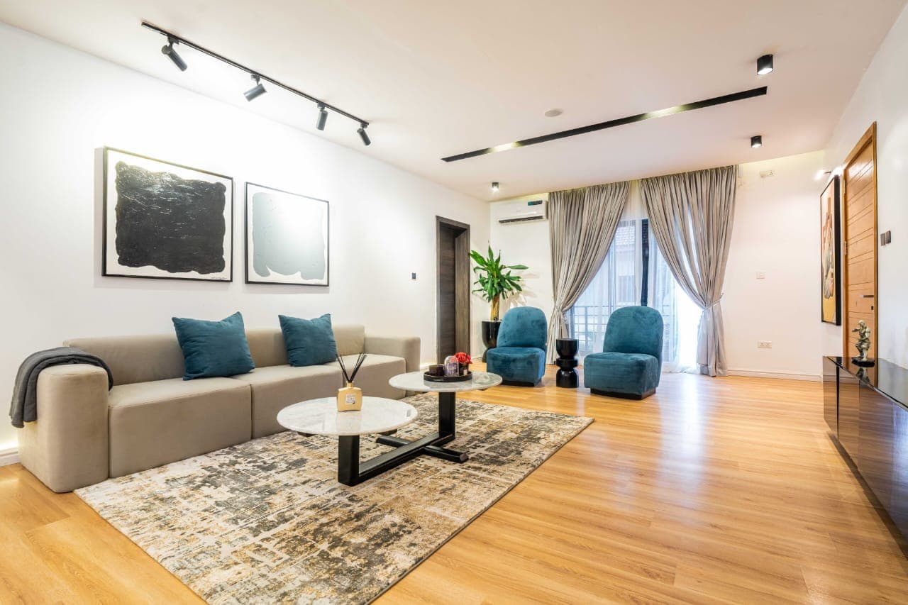 3bedroom Luxury Apartment - Image 5