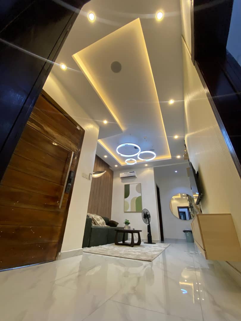 Stylish 2-Bedroom Apartment in Lekki Phase 1 🏡✨