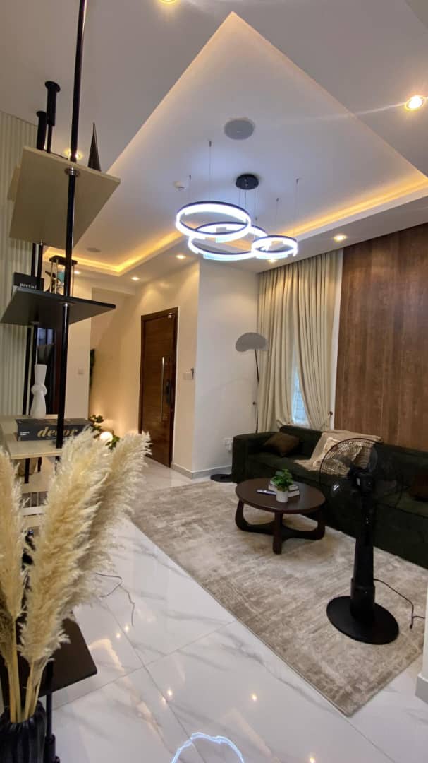 Prime 2-Bedroom Apartment in Lekki Phase 1 🏡✨ - Unit 3 - Image 4