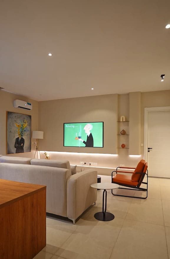 Eva Luxury & Spacious 1 Bedroom - Image 2