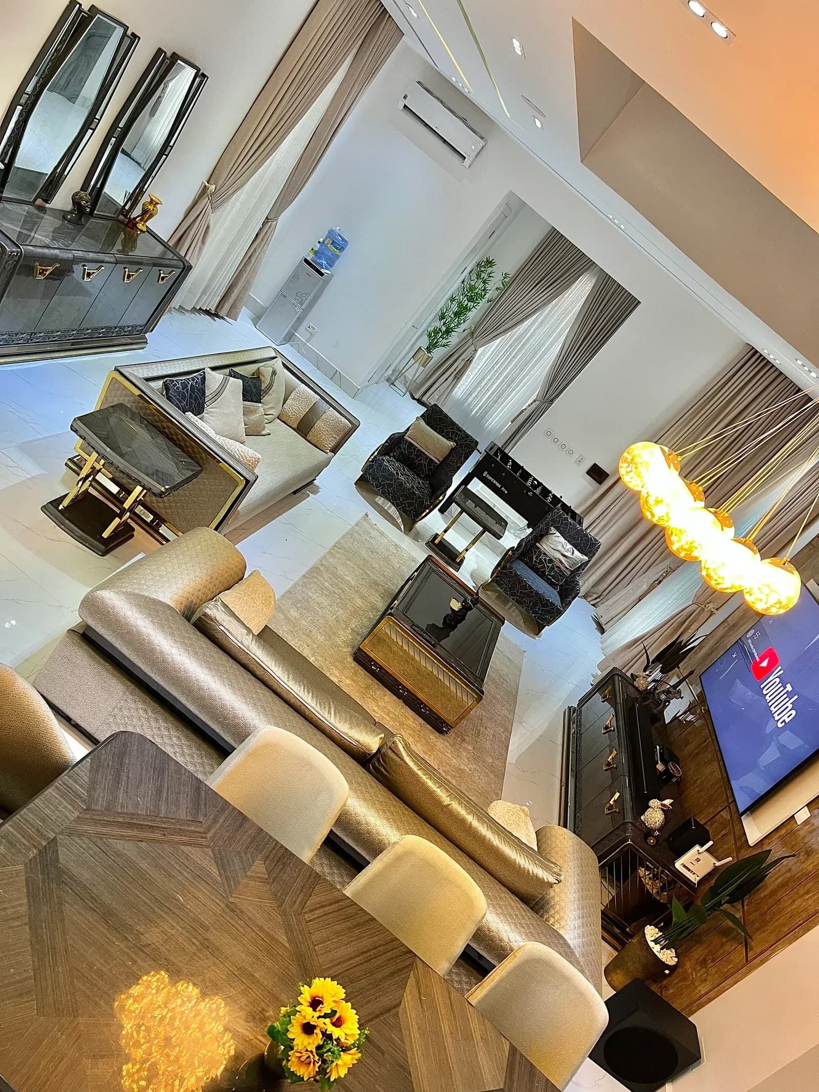 Grand Luxury Five Bedroom Duplex