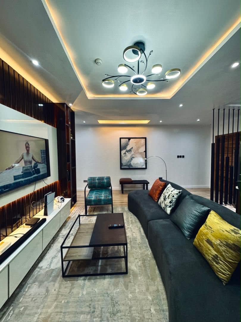 Luxe 2-Bedroom Penthouse Flat in Ikate – Your Perfect Getaway!