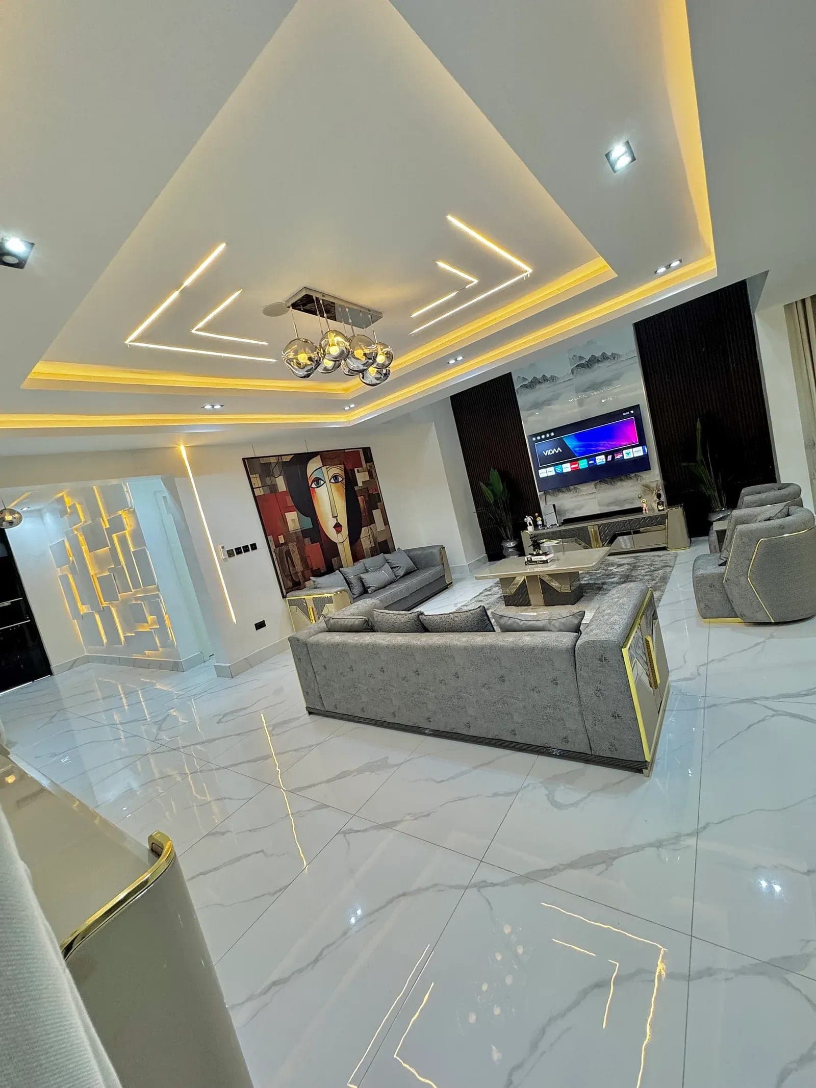 Prime Elite 6 Bedroom Duplex - Image 4