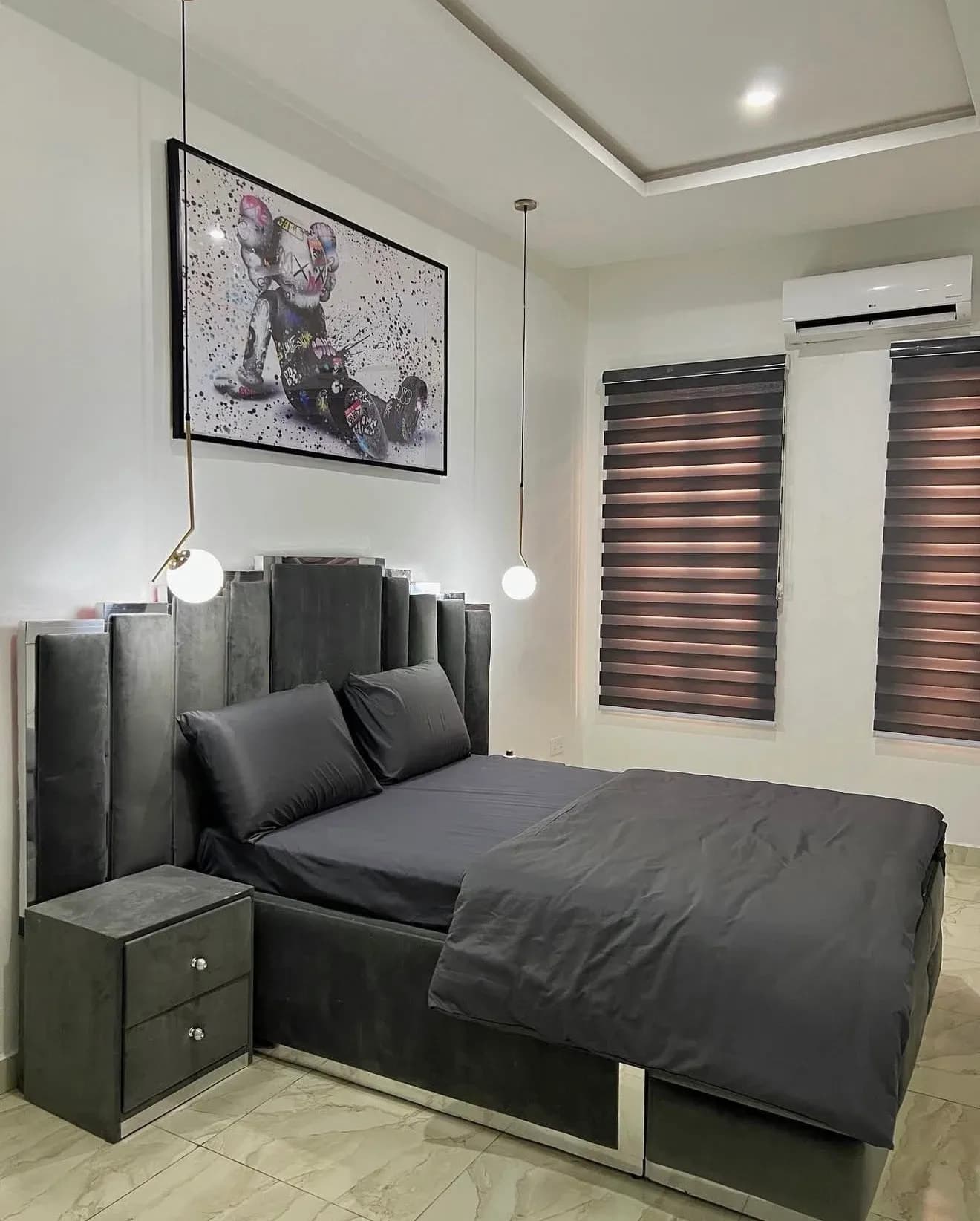 Posh Premium Luxury Serviced Apartment - Image 5