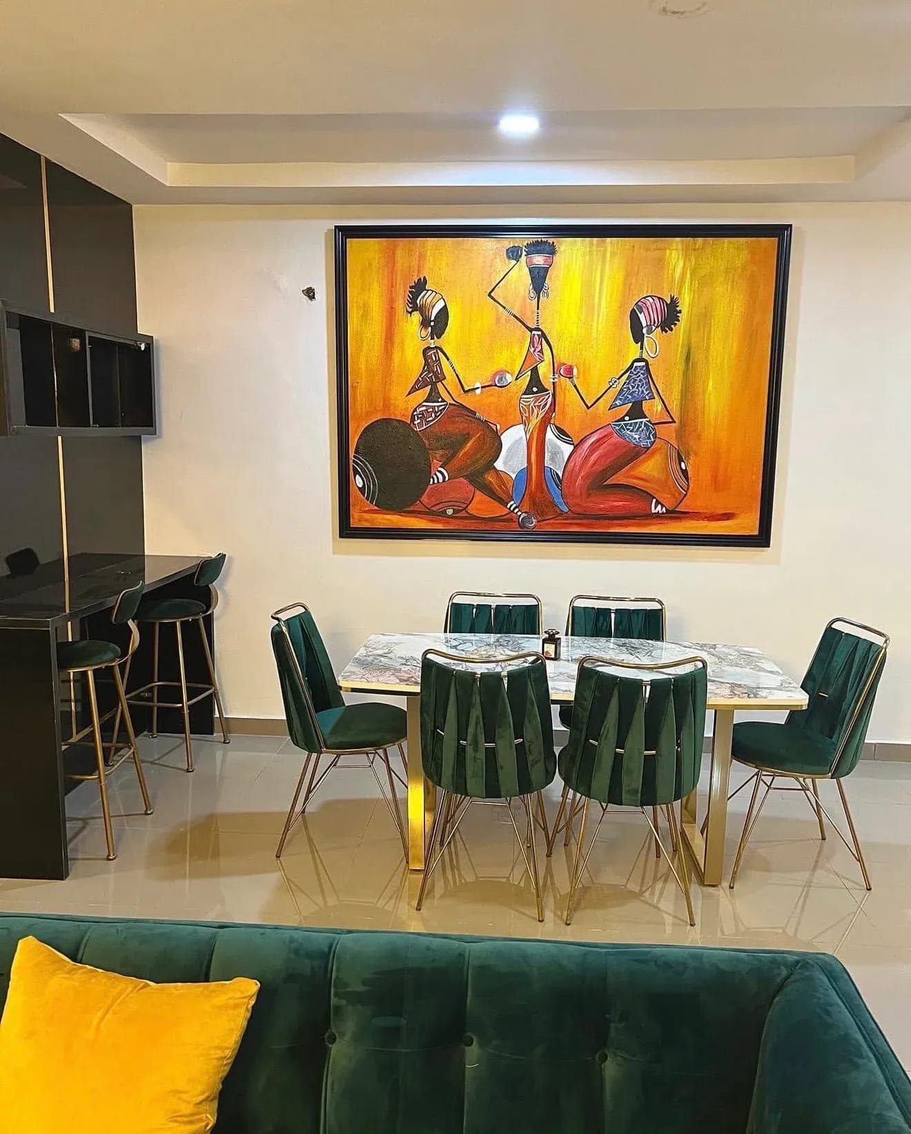 Sweet Premium Luxury Serviced Apartment - Image 3