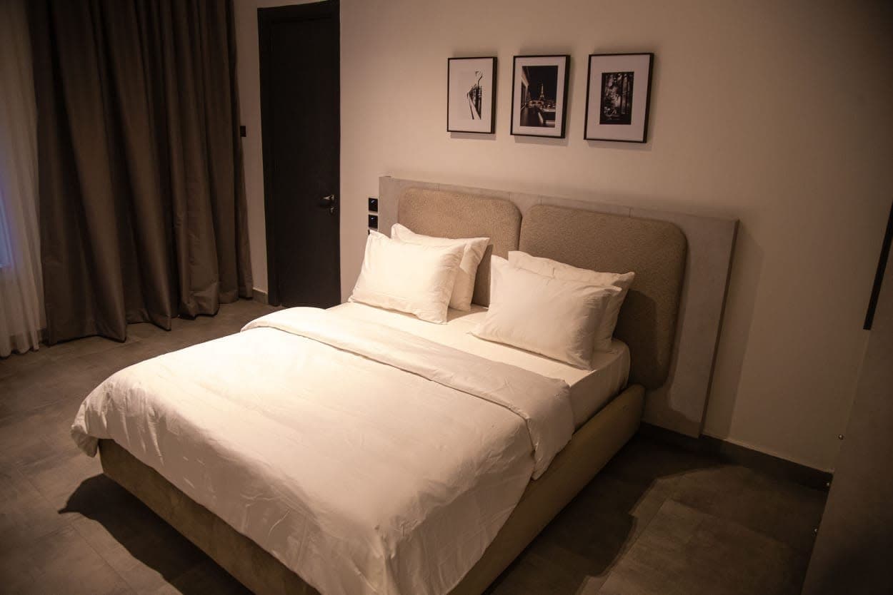 The Platinum Suite – Luxury 3-Bedroom Serviced Apartment - Image 3