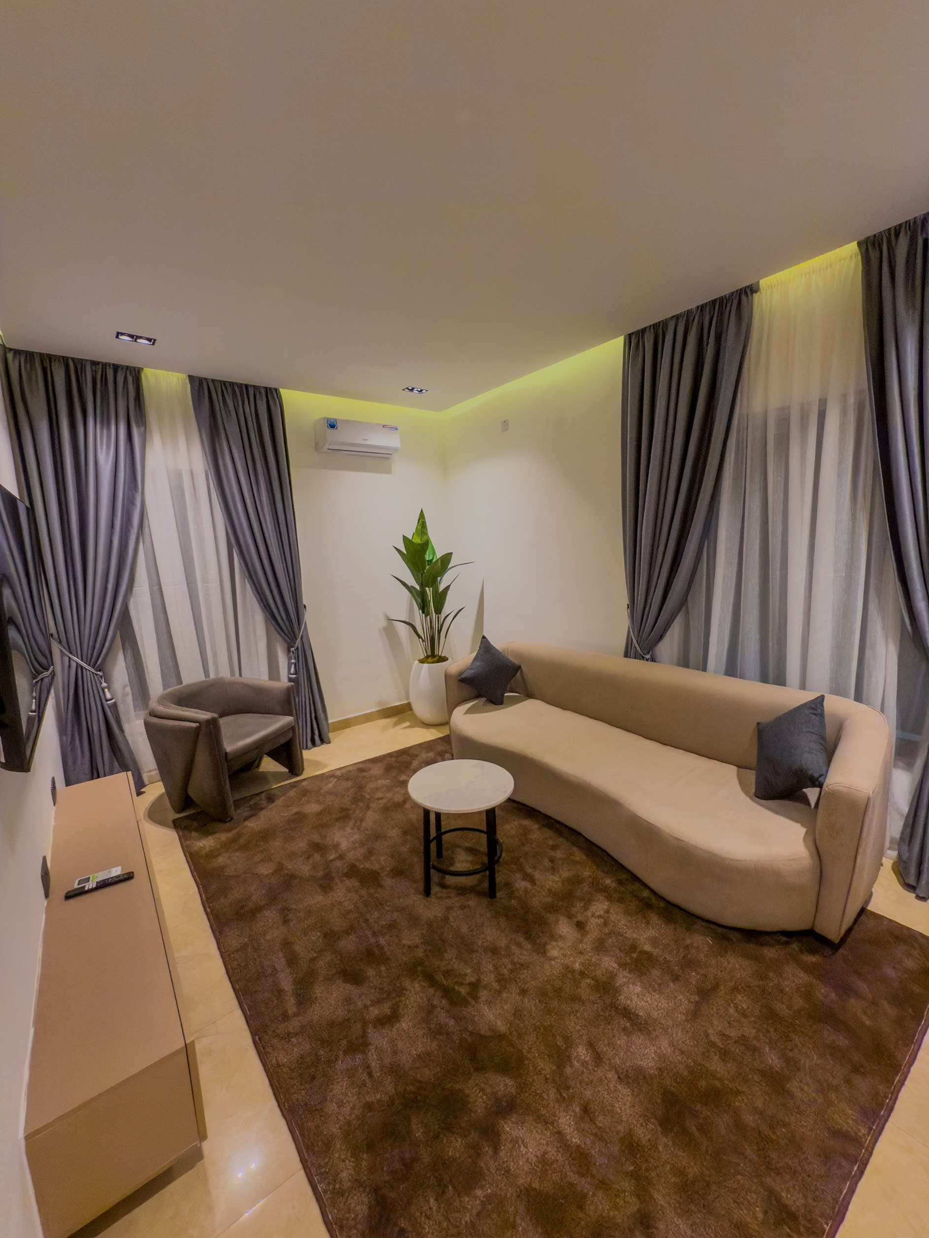 Signature Suite