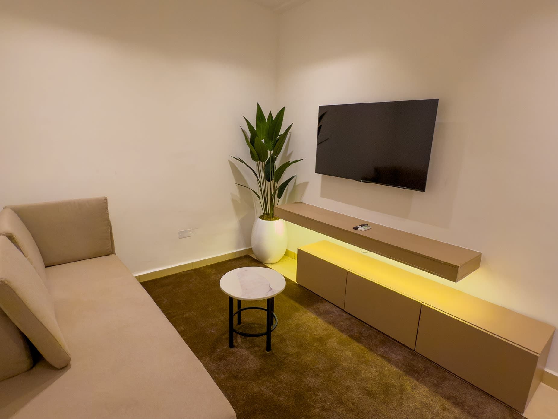 Presidential Suite - Image 2
