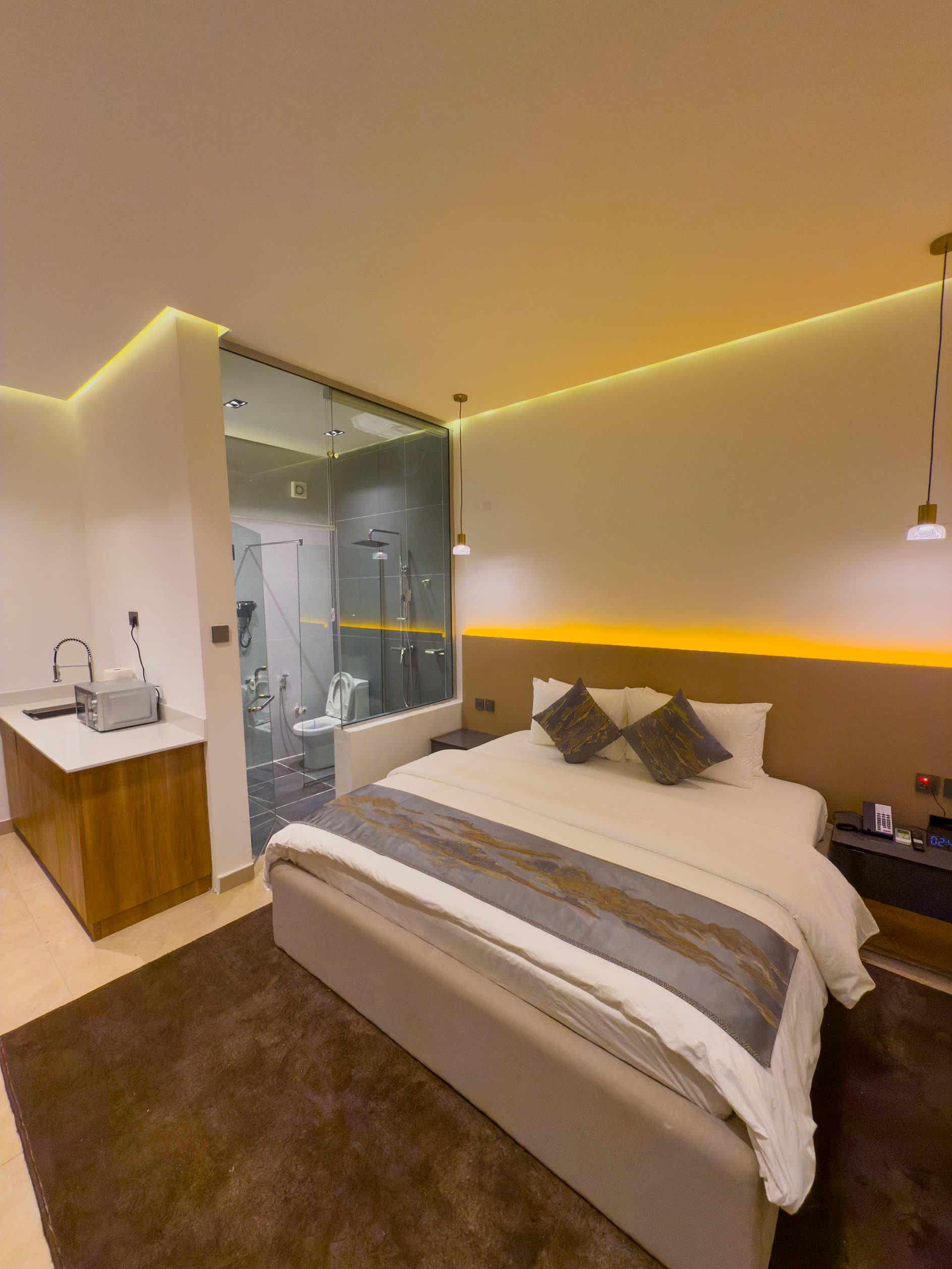 Signature Room - Image 4