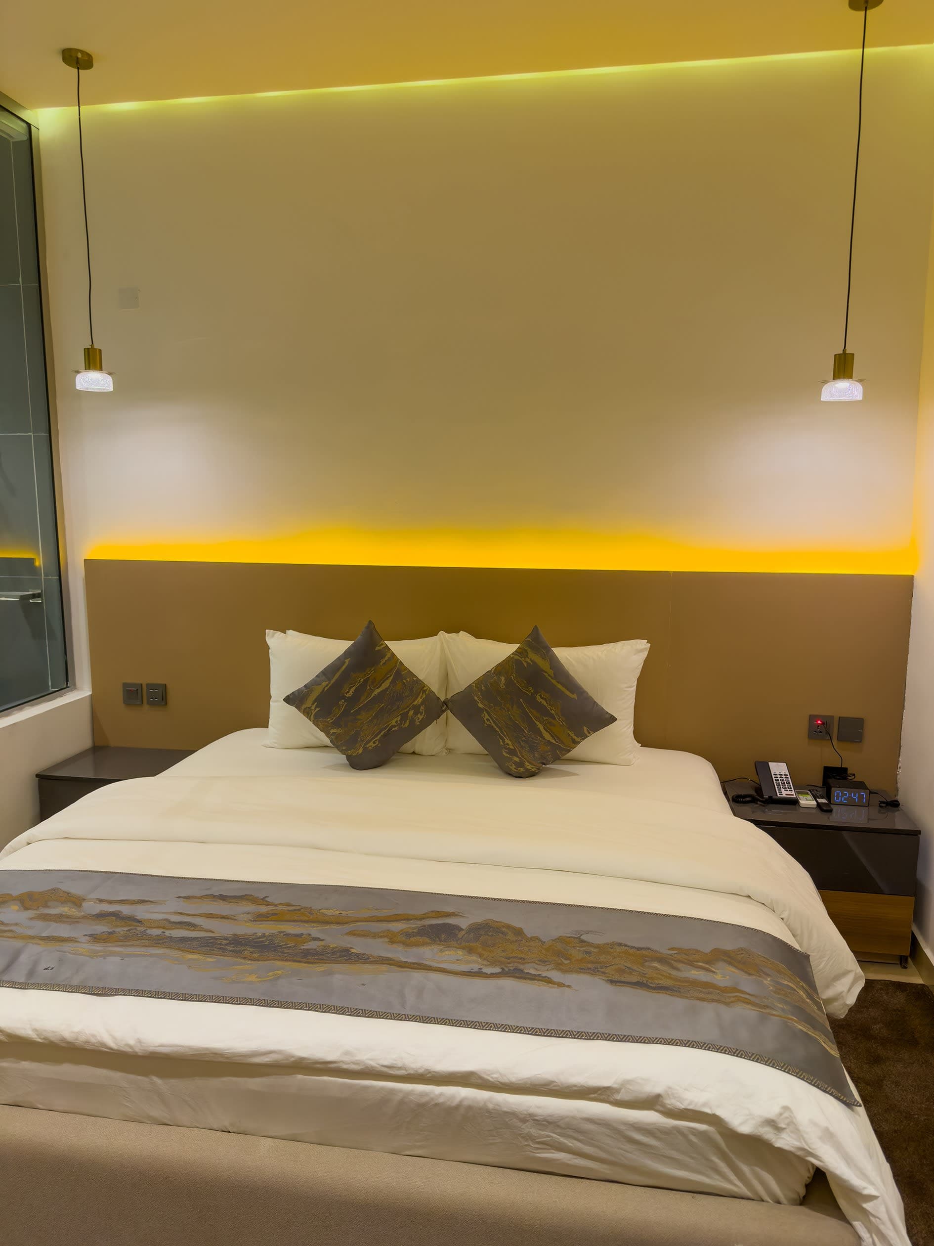 Signature Room - Image 5
