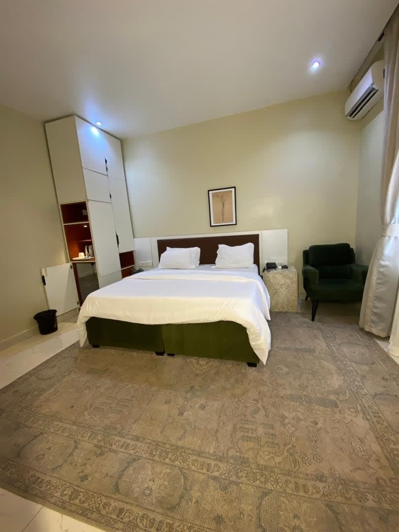 The Royale Deluxe – Premium Deluxe Apartment