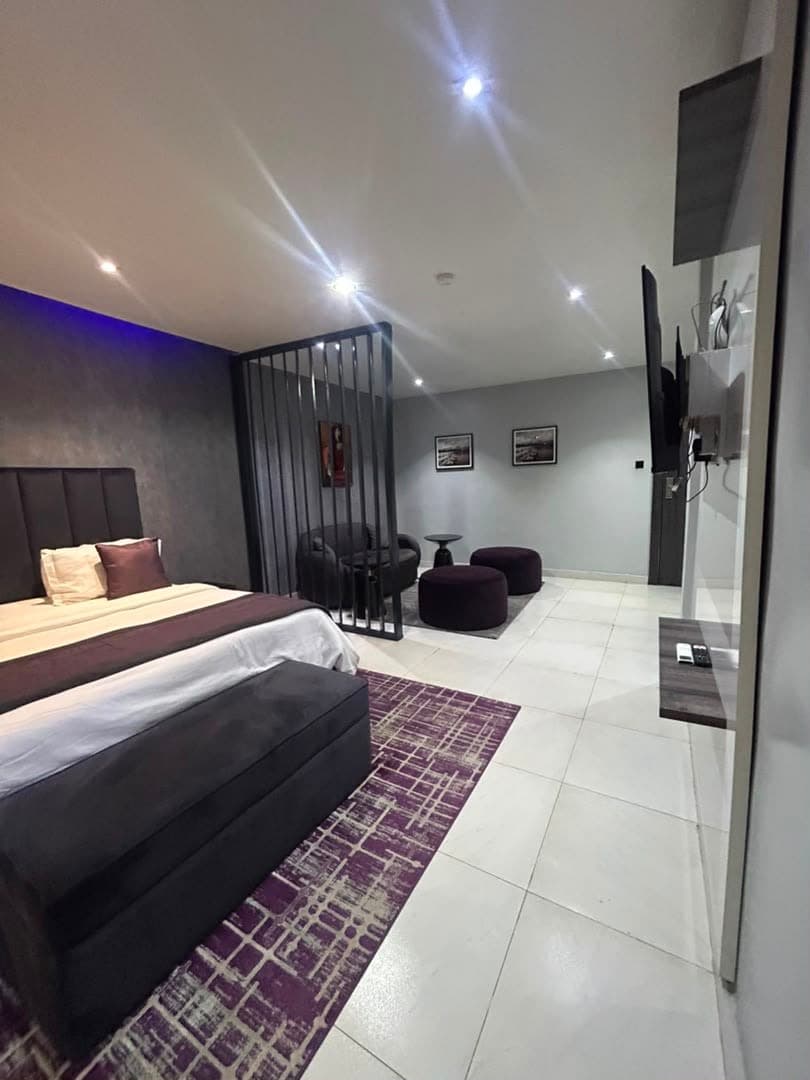 The Cozy Mini Suite - Image 4