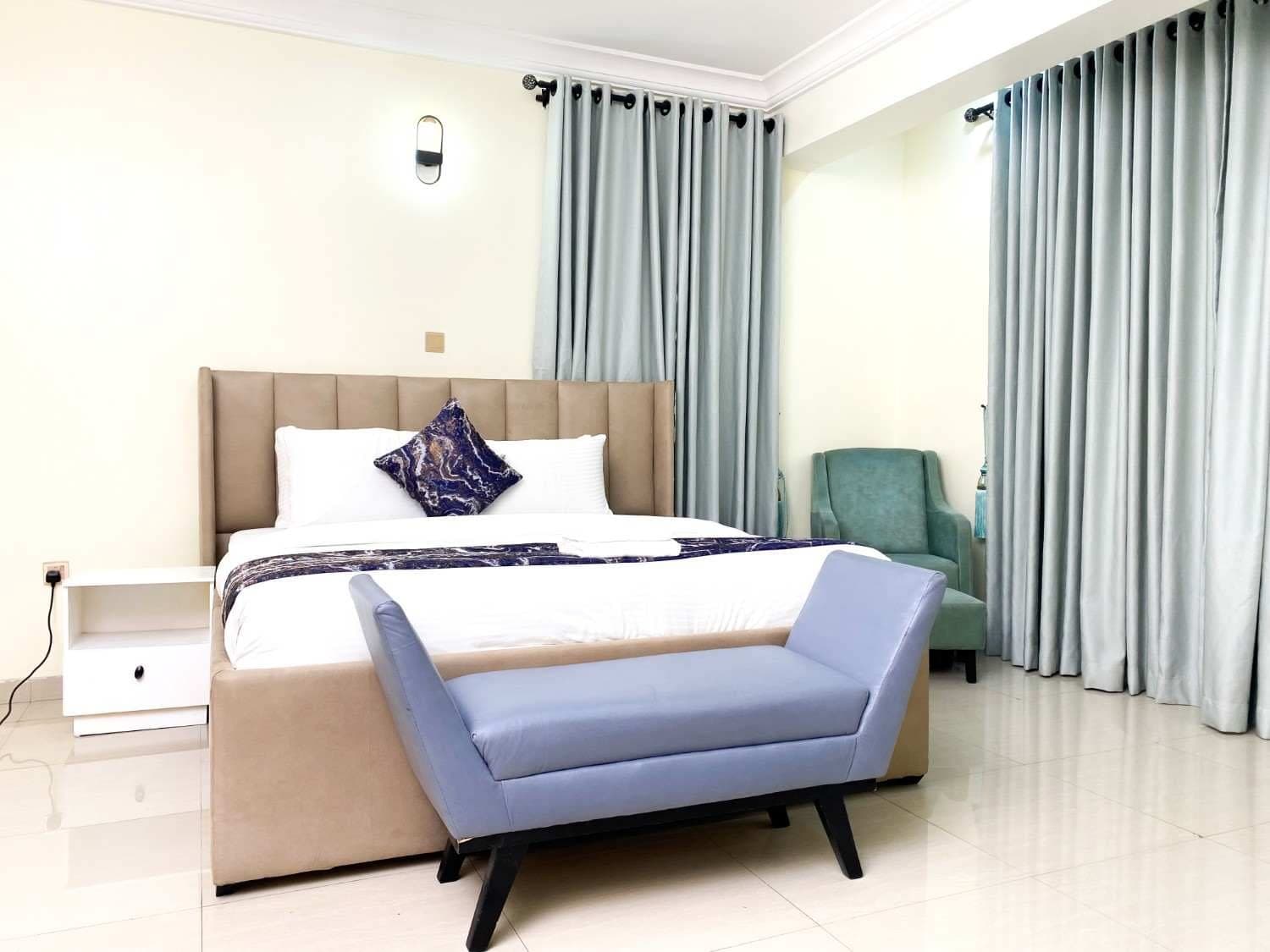 4 Bedroom Terrace in Ikeja GRA - Image 3