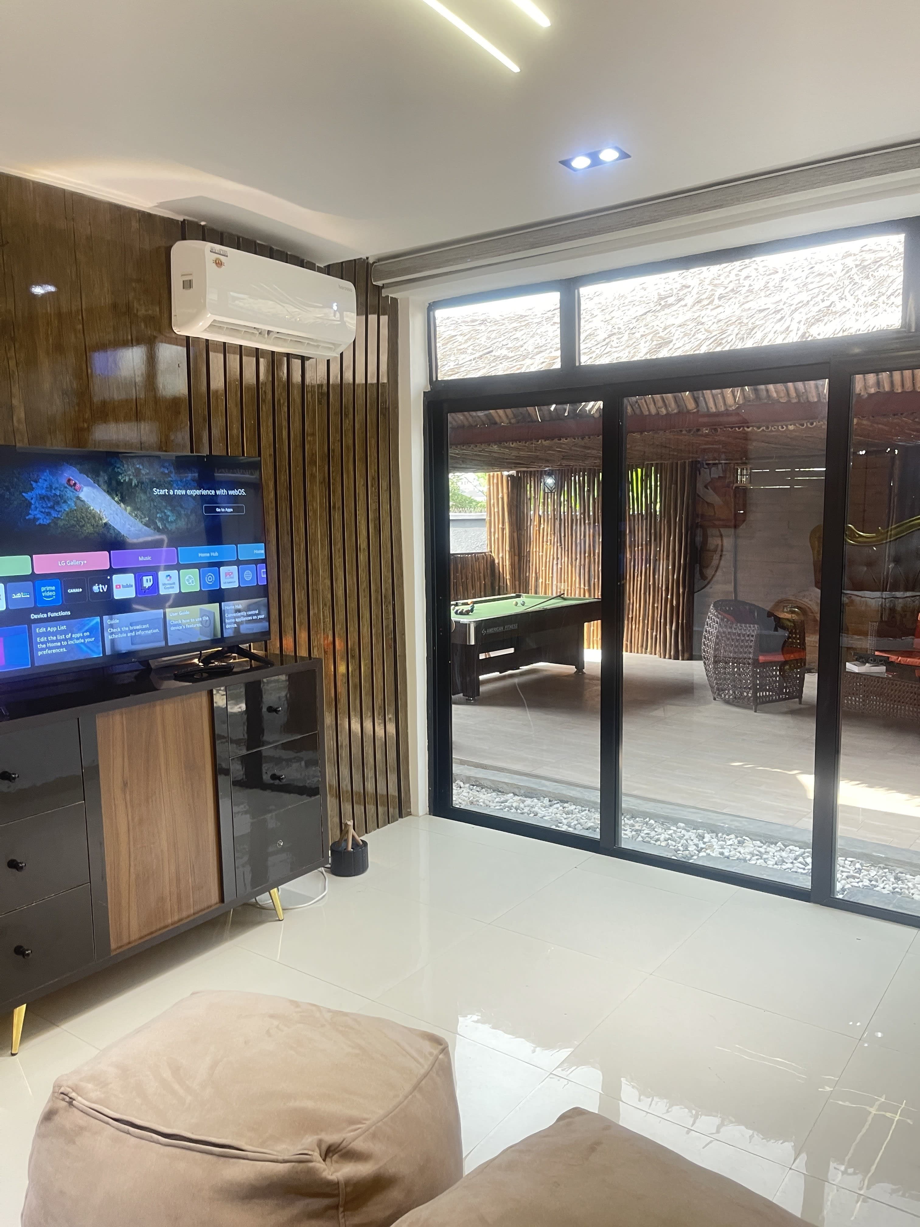 Elegant 2‑Bed Guesthouse • Airport Access • Gated Estate - Image 5