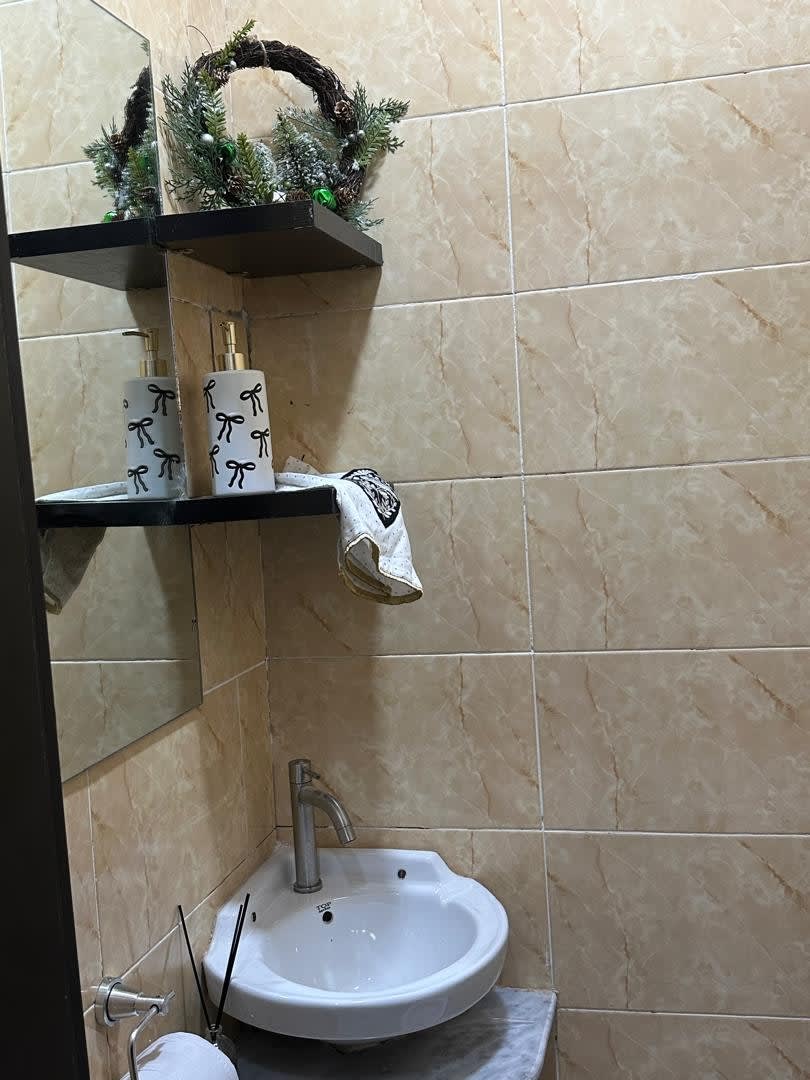 Luxury 2Br Apartment in Ikoyi, Lagos State - Image 2