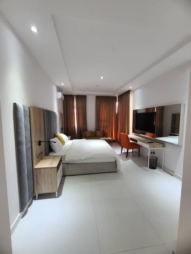Signature Residences - Image 3