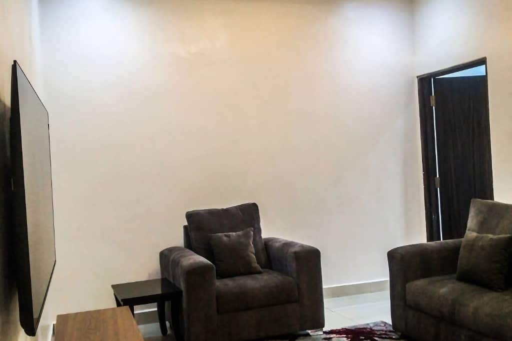Luxury 1-Bedroom Apartment at Wuse, Abuja, Fct - Image 3