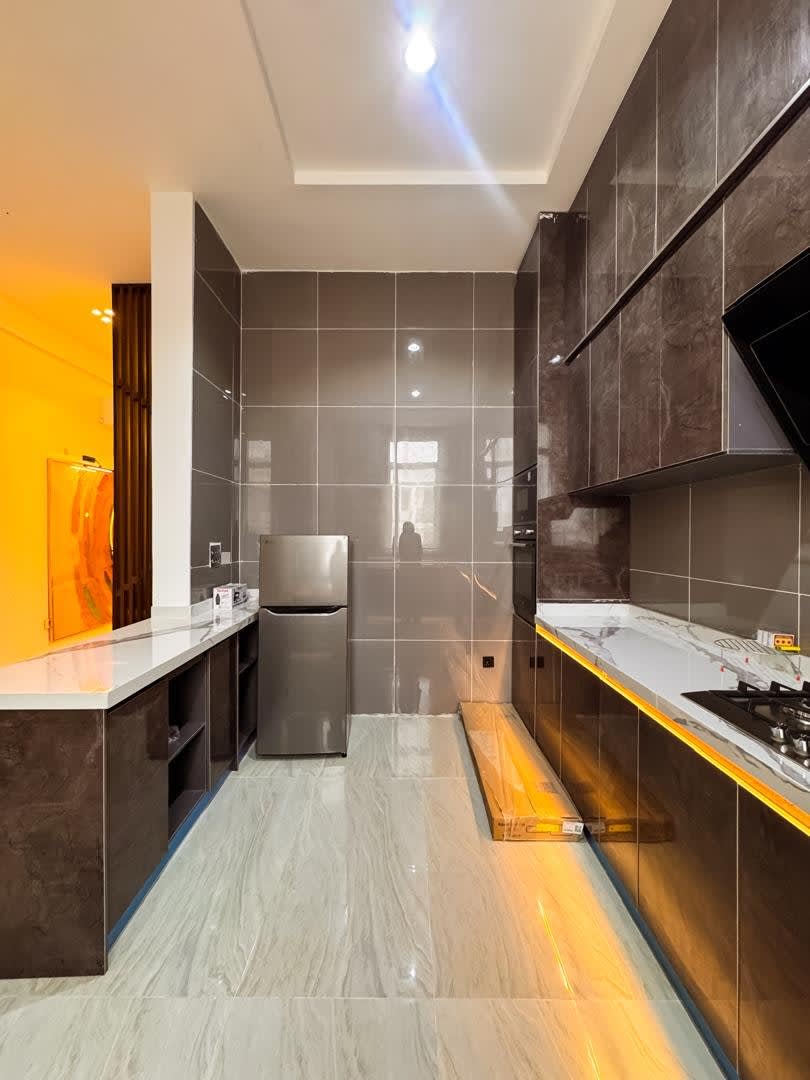 Premium 2-Bedroom Apartment with City Views in Lekki Phase 1 - Image 3