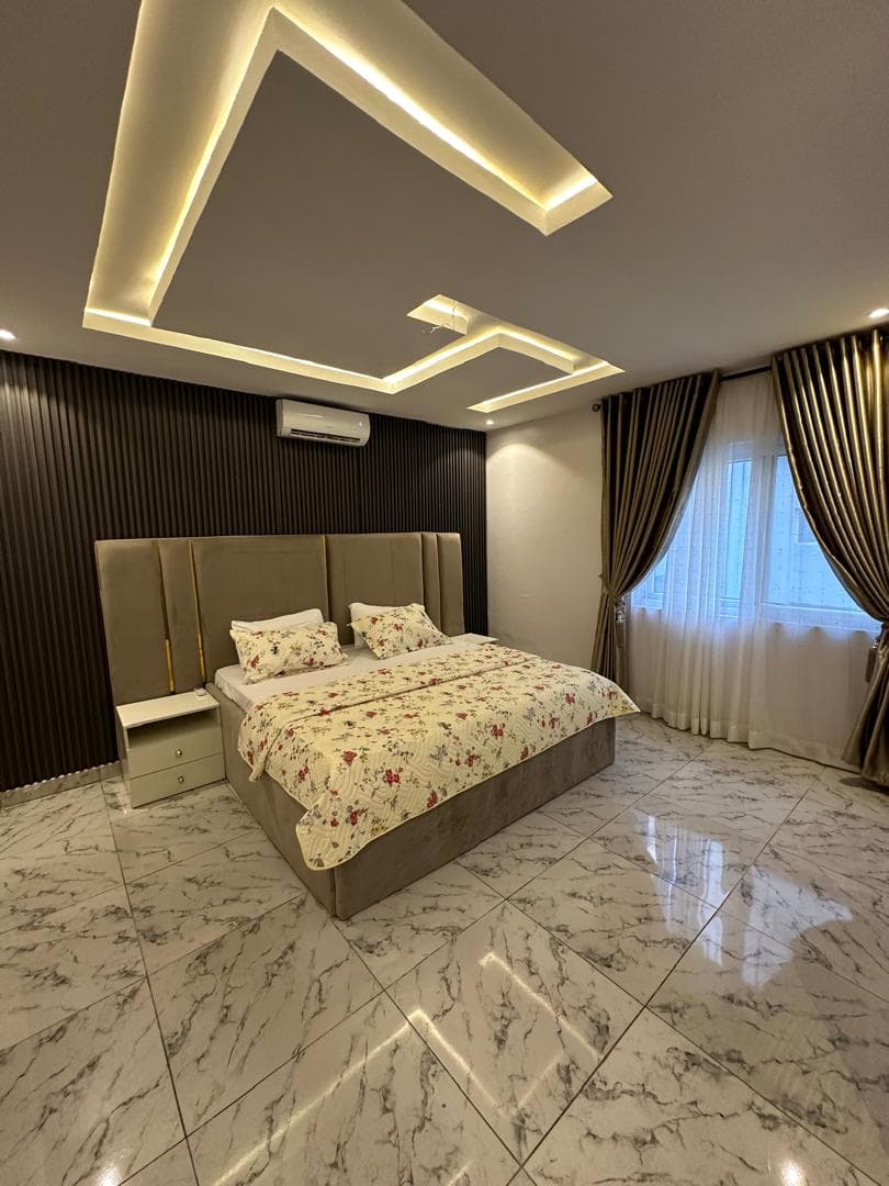 Stunning Penthouse at Aderemi Towers, Lekki Phase 1 - Image 3